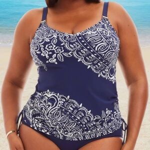 Christina Takini Top EUC, 1X D Cup